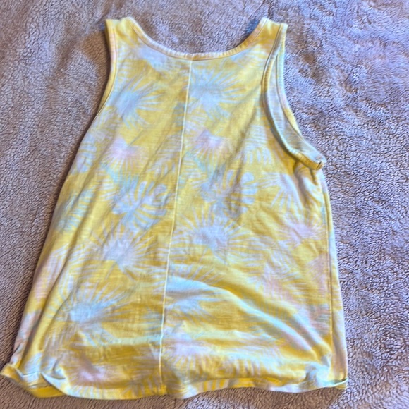 Yellow tie tank top with light blue and pink design - Picture 2 of 3